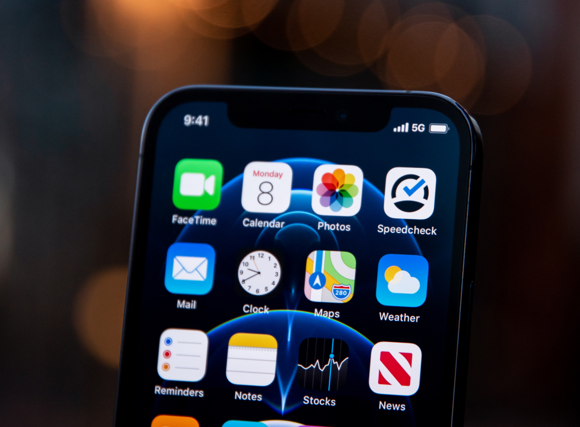 北海苹果手机维修分享为什么 iPhone 12 在冬季会自动关机 